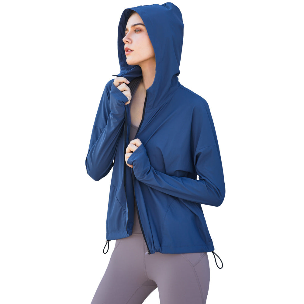 Hooded loose fit gym suit with close lock zipper